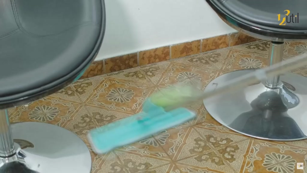 Mop Spray Magico Esfregão Com Reservatorio Rodo De Limpeza 3 Refis Microfibra