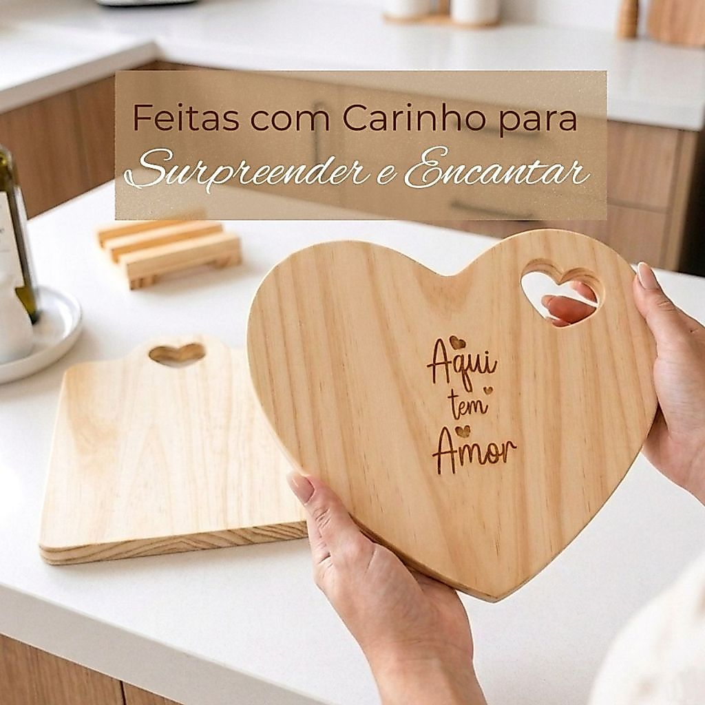 Tábua Petisqueira para Frios Coração em Madeira com Suporte - Mesa Posta - Decoração para Cozinha