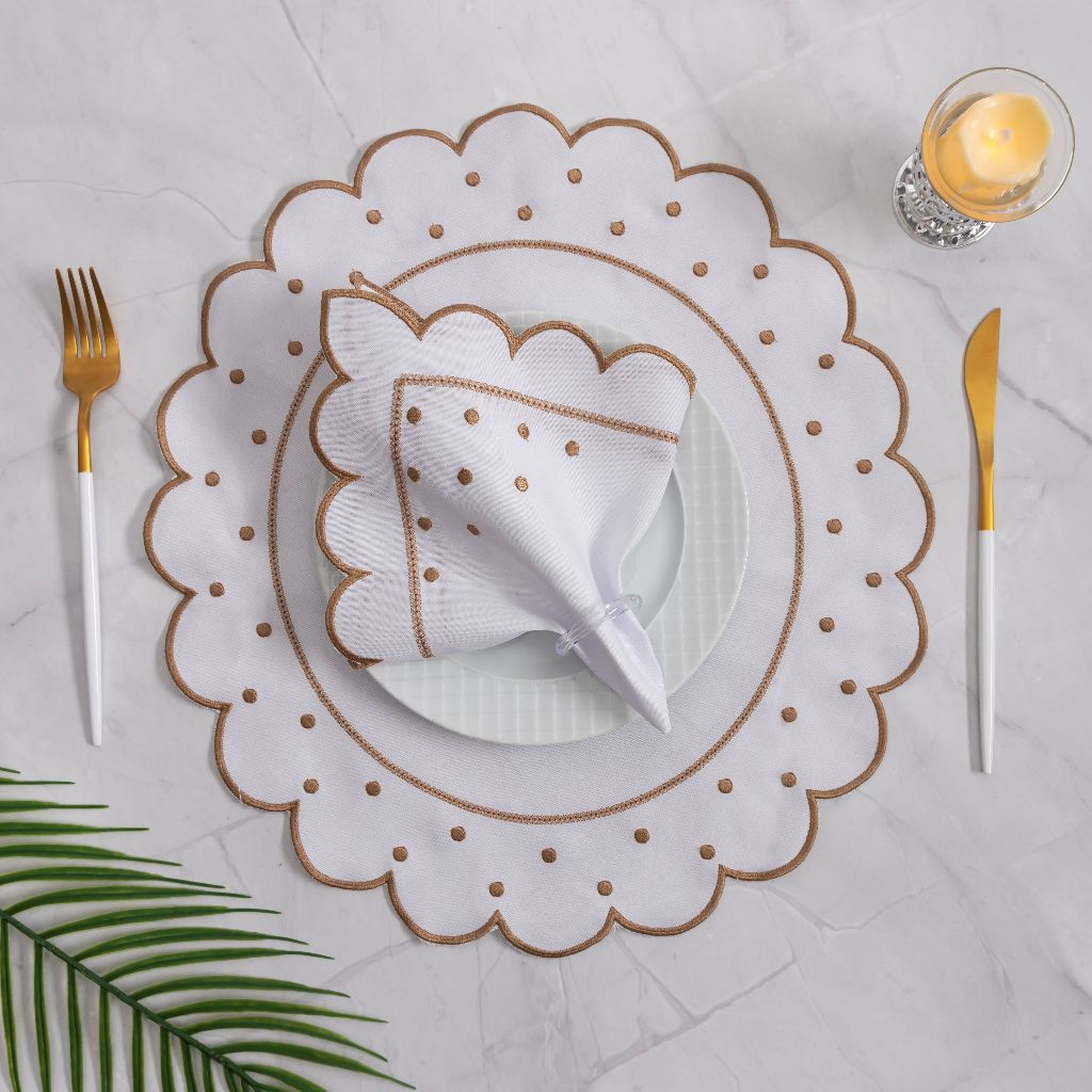 "Kit Americano 4 Peças: Sousplats e Guardanapos - Eleve a Elegância e Sofisticação da Sua Mesa de 2 Lugares!