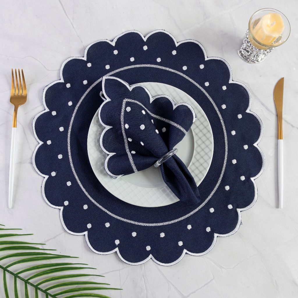 "Kit Americano 4 Peças: Sousplats e Guardanapos - Eleve a Elegância e Sofisticação da Sua Mesa de 2 Lugares!
