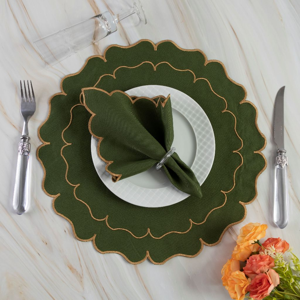 "Kit Americano 4 Peças: Sousplats e Guardanapos - Eleve a Elegância e Sofisticação da Sua Mesa de 2 Lugares!