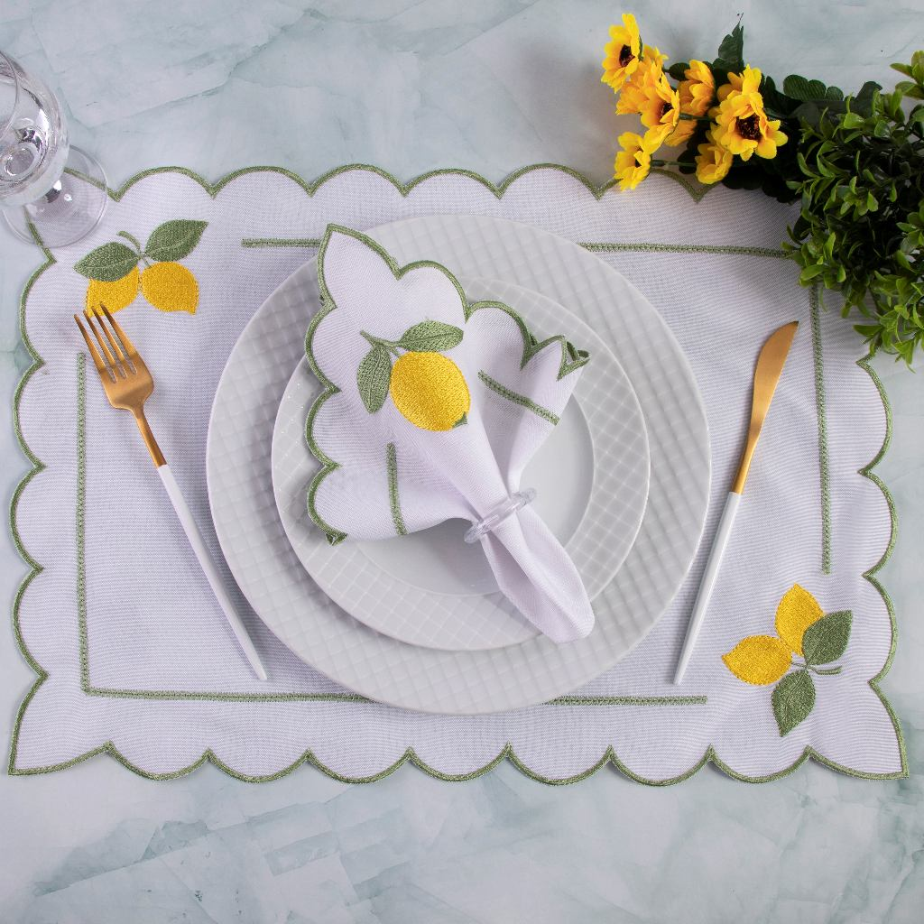 "Kit Americano 4 Peças: Sousplats e Guardanapos - Eleve a Elegância e Sofisticação da Sua Mesa de 2 Lugares!