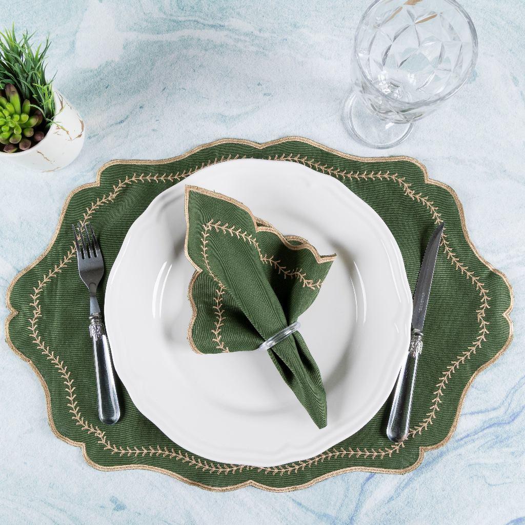 "Kit Americano 4 Peças: Sousplats e Guardanapos - Eleve a Elegância e Sofisticação da Sua Mesa de 2 Lugares!